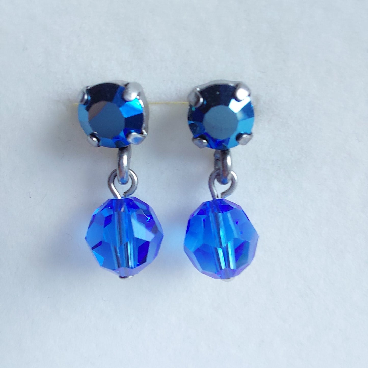 3475 Vintage-Ohrringe mit Swarovski Kristallen 20mm