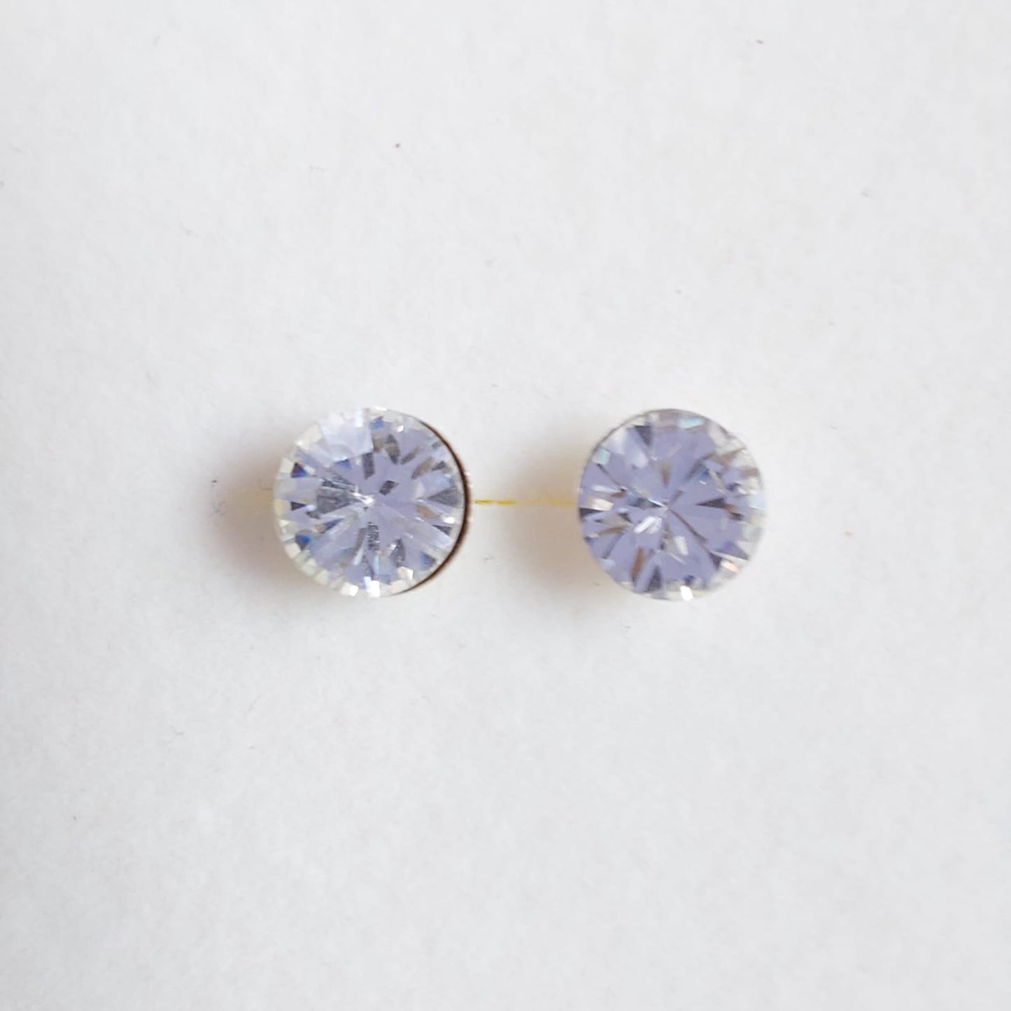 3667 Vintage Ohrringe mit Swarovski Kristallen 5mm