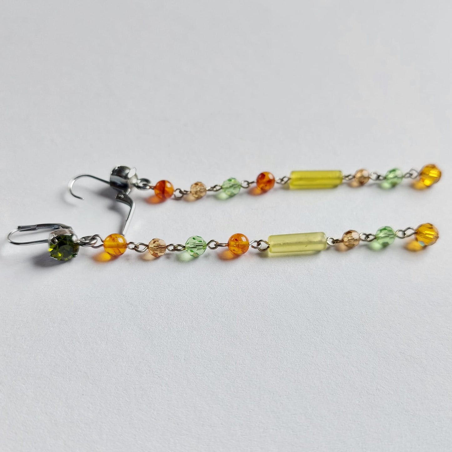 3718 Vintage Ohrringe mit Swarovski Kristallen & Perlen 92mm