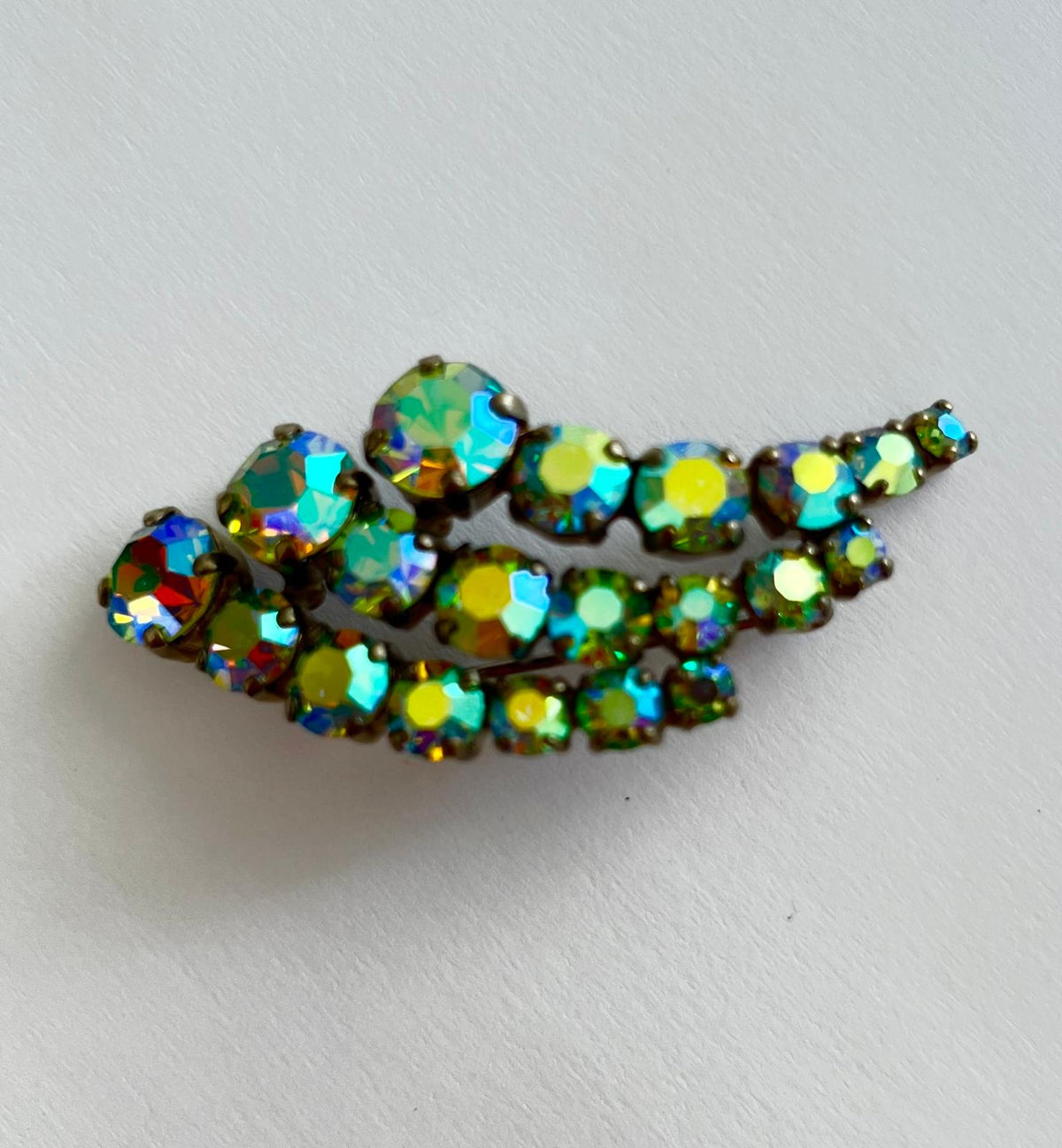 8498 Vintage Swarovski Kristallen Brosche 46mm