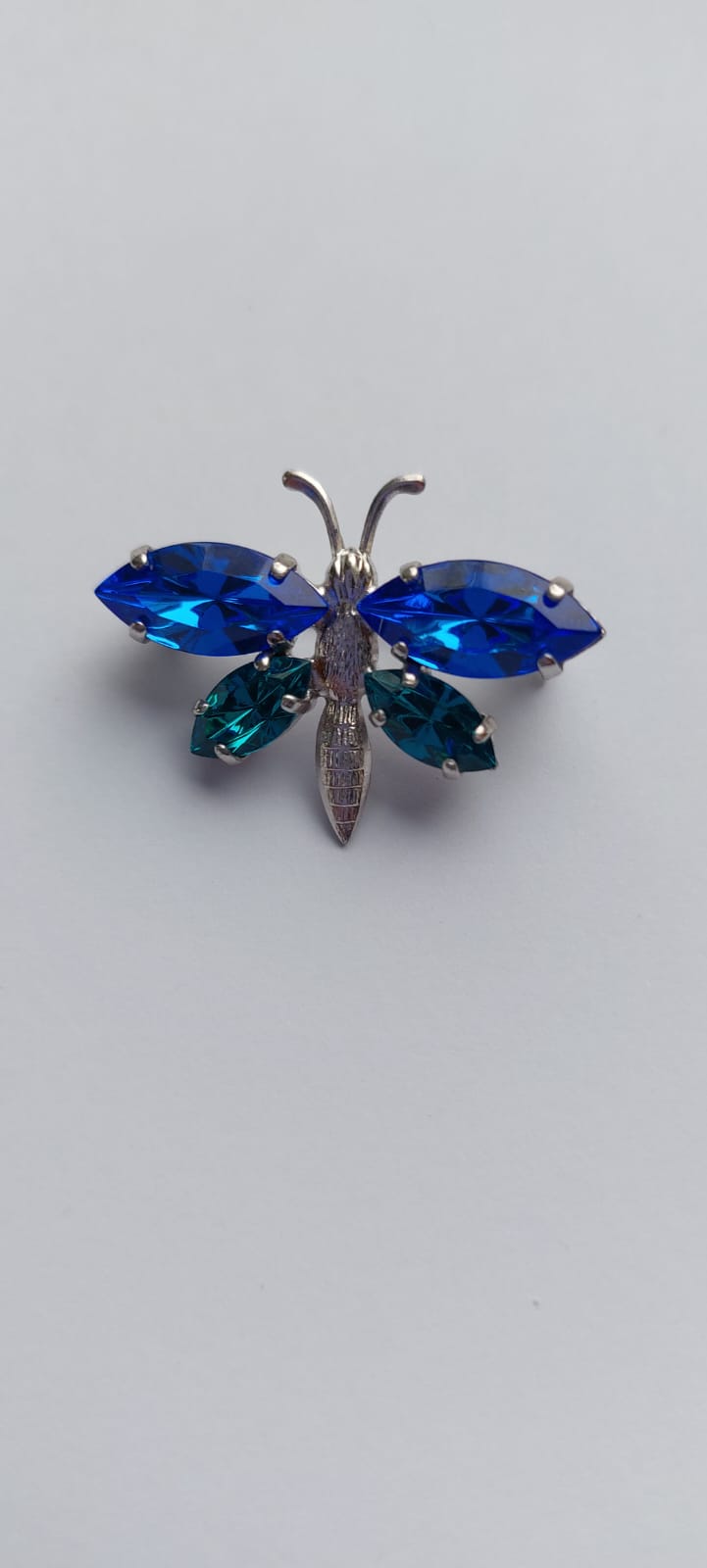 8019 Vintage Broschen Motiv mit Swarovski Kristallen 30mm