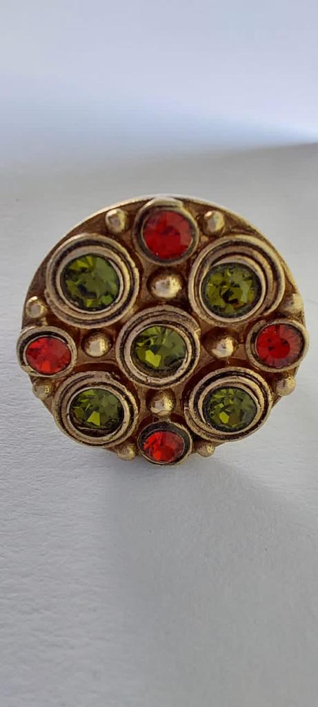 9964 Vintage Ring made with Swarovski Kristallen 20mm