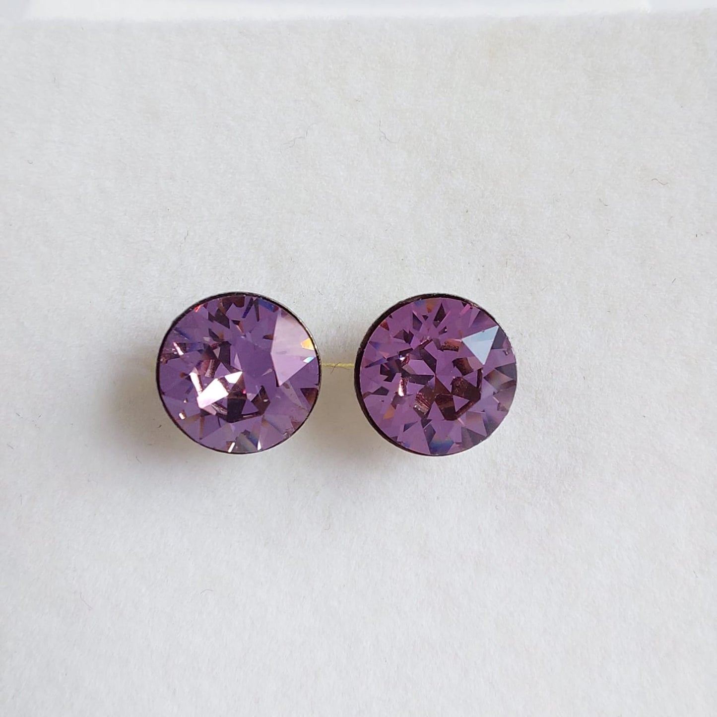 3651 Vintage Ohrringe mit Swarovski Kristallen 9mm
