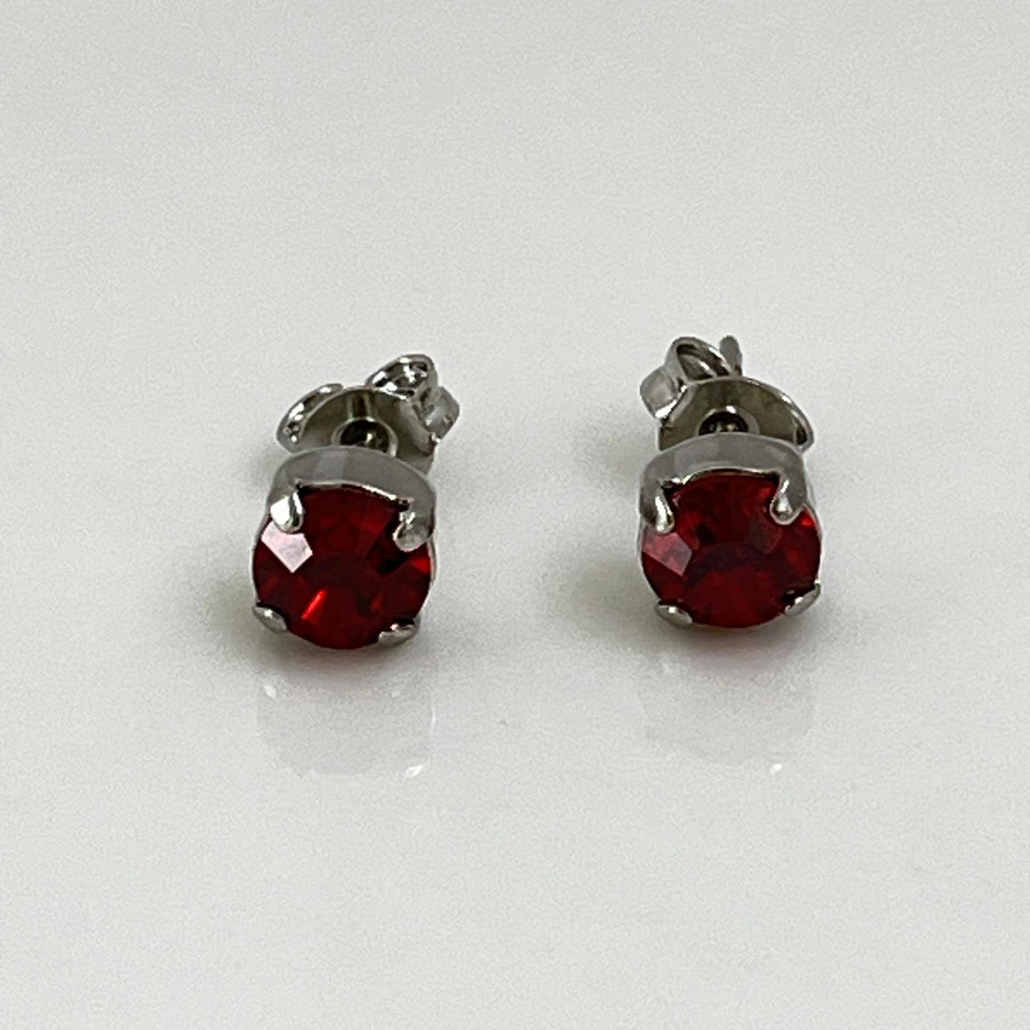 30335 Vintage Swarovski Kristallen Ohrstecker 5mm