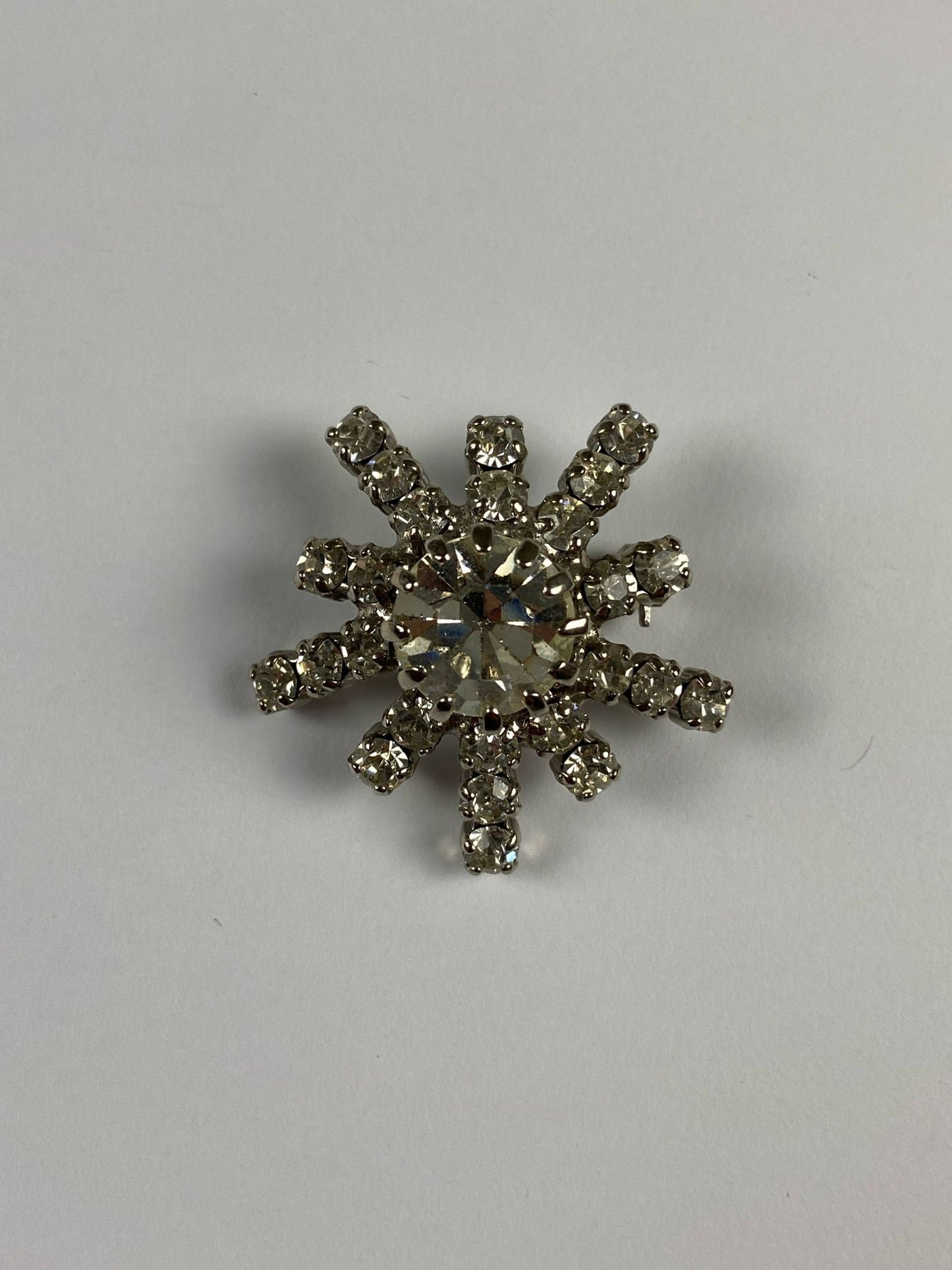 8696 Vintage Swarovski Kristallen Brosche 32mm