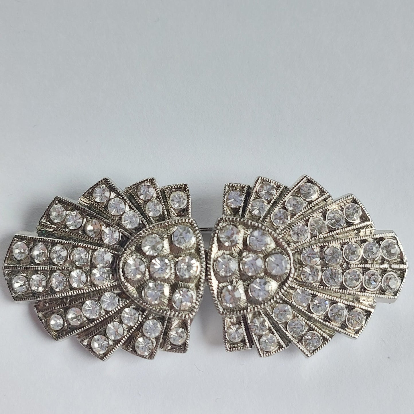8076 Vintage Brosche mit Swarovski-Kristallen 75x30mm