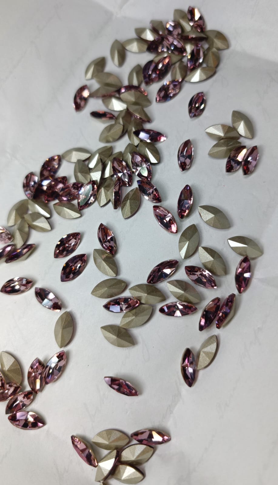 Swarovski® Fancy Vintage Navette Antique Pink Silver Foiled 10x5mm