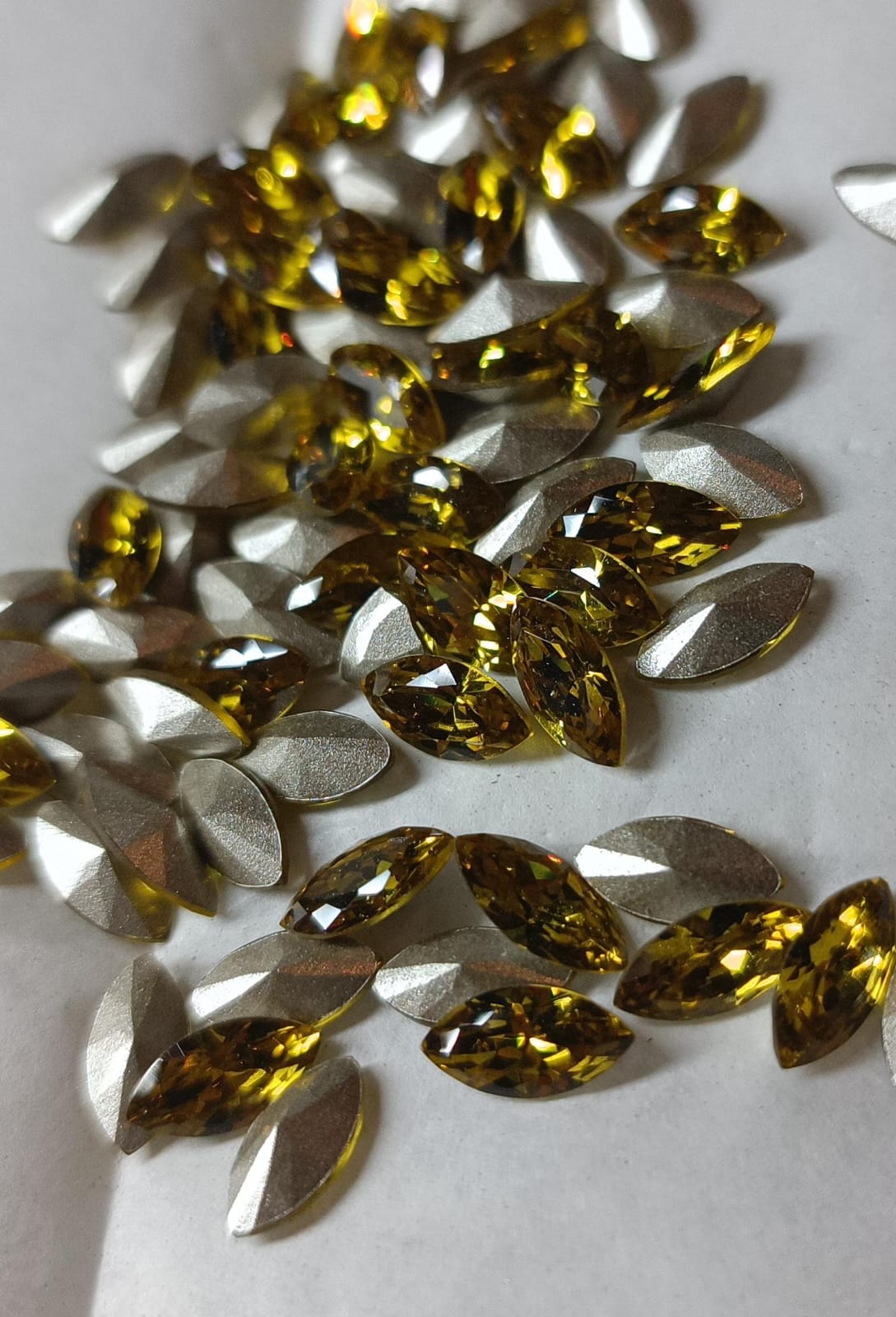 Swarovski® Fancy Vintage Navette Lime Silver Foiled 10x5mm
