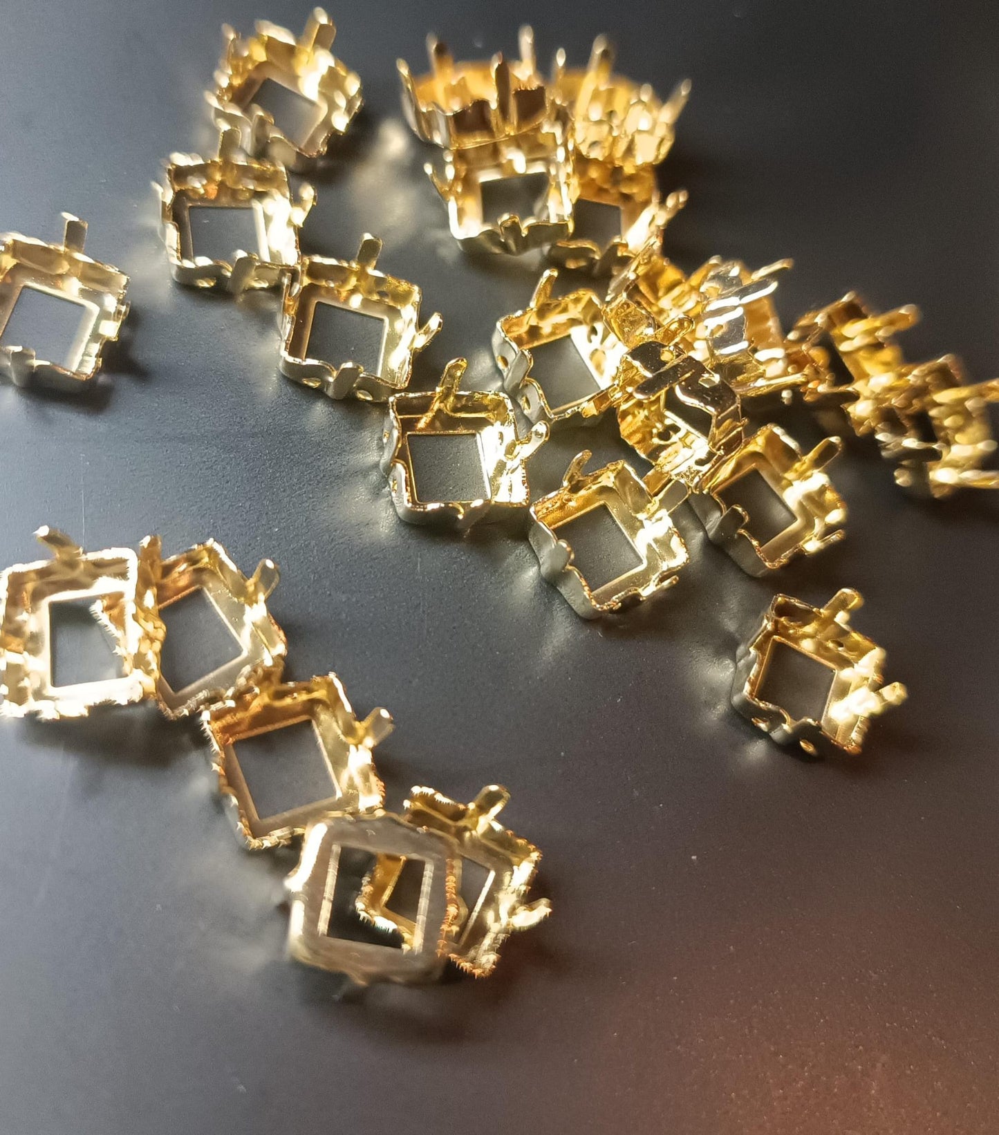 Swarovski® Fassung Square Gold 5mm
