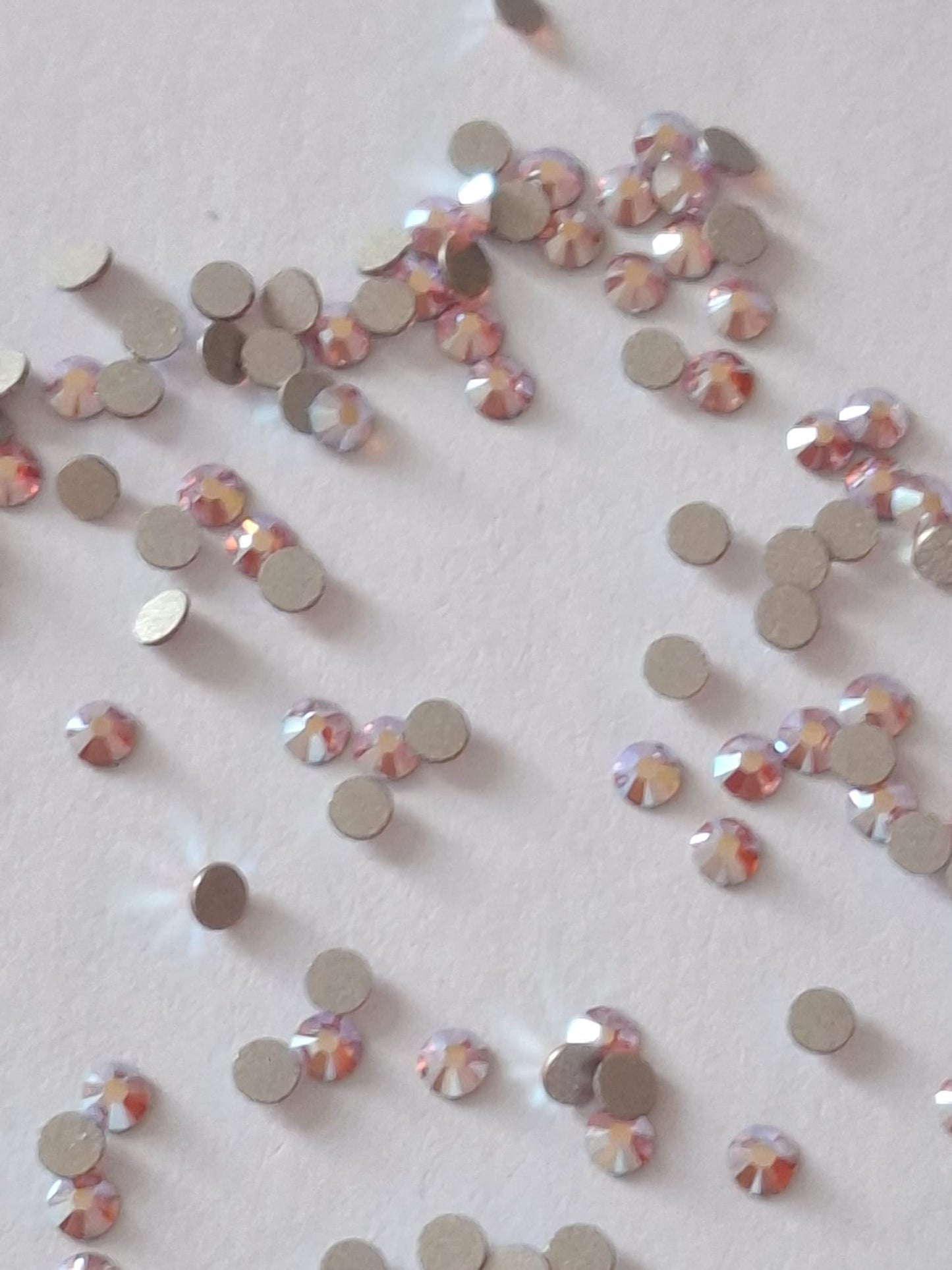 Swarovski® Flatback Rund Light Rose Aurore Boreale SS5
