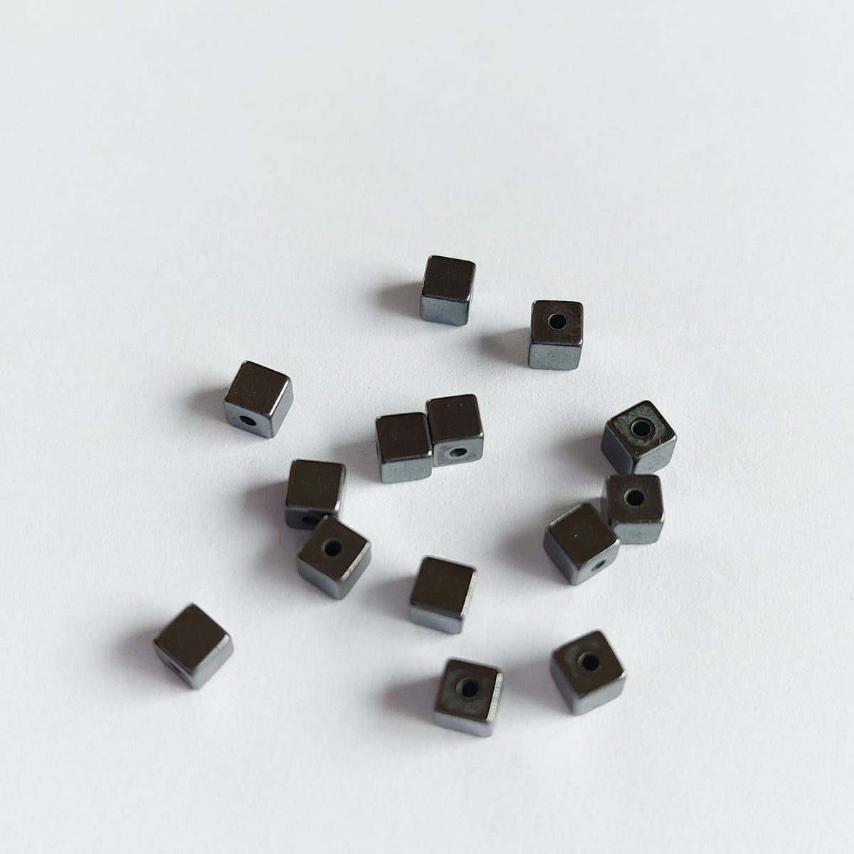 5602 Vintage Cube Hematite Beads 3mm