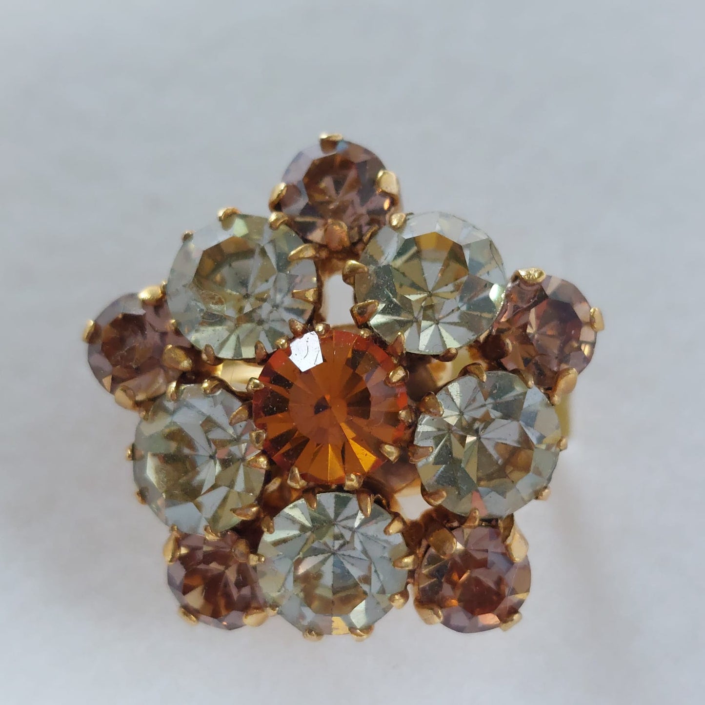 9799 Vintage Ring made with Swarovski Kristallen 23mm