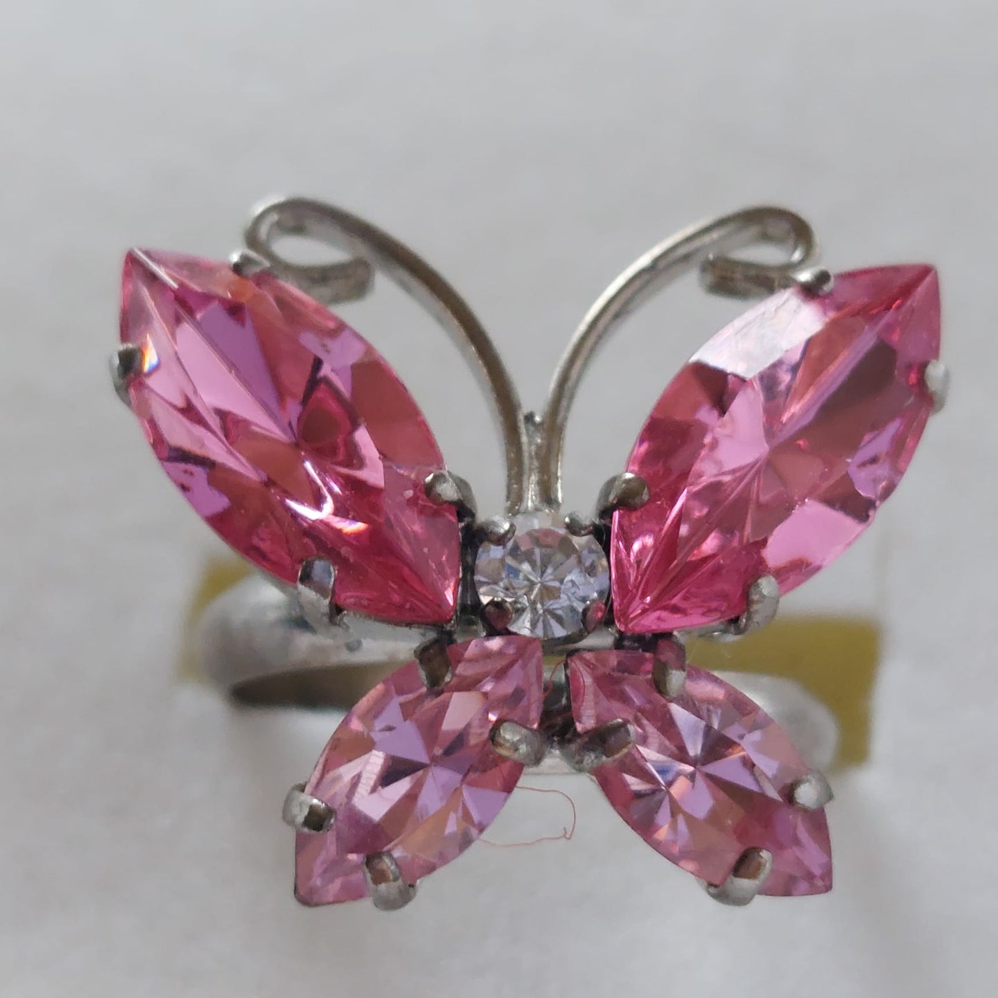 9817 Vintage Ring made with Swarovski Kristallen 30x20mm