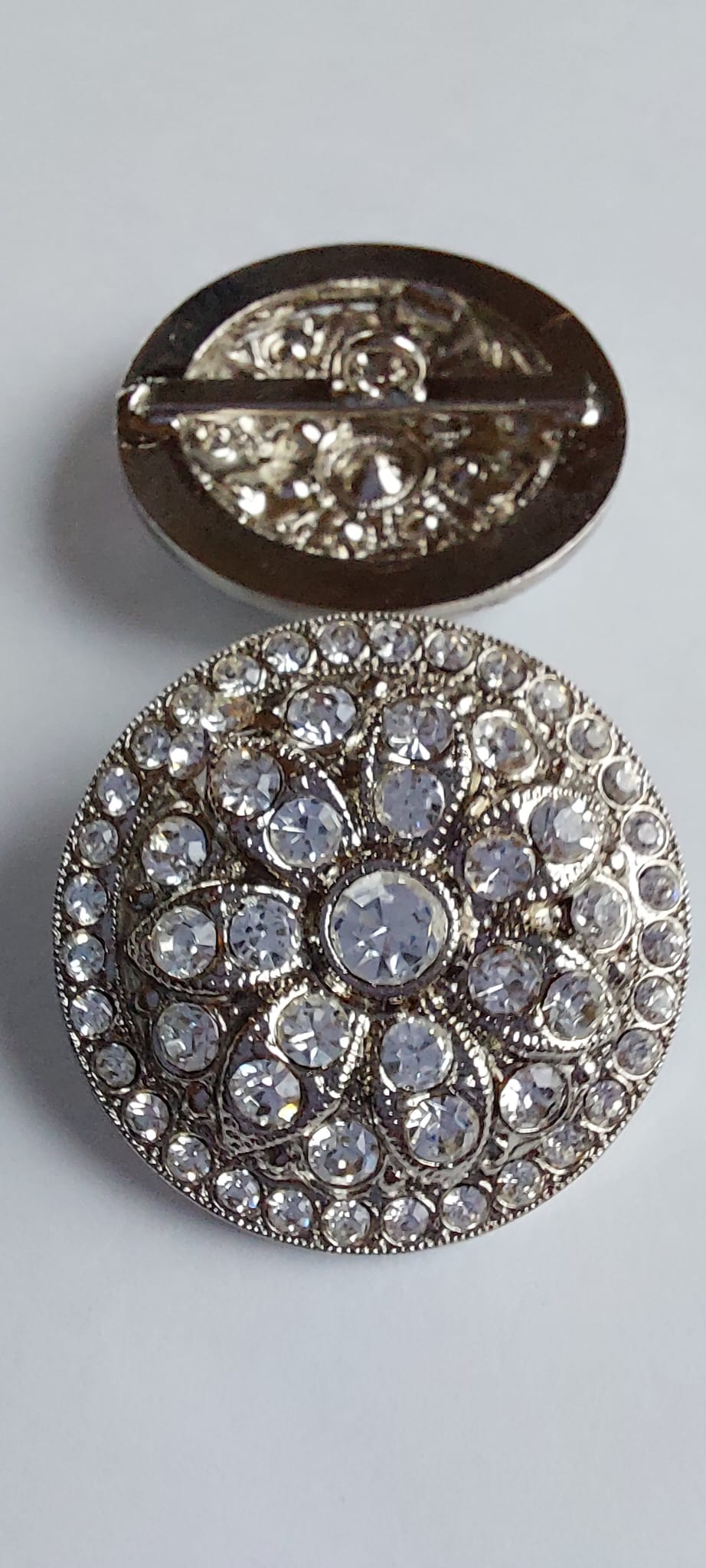 4025 Knöpfe mit Swarovski Kristallen 28mm