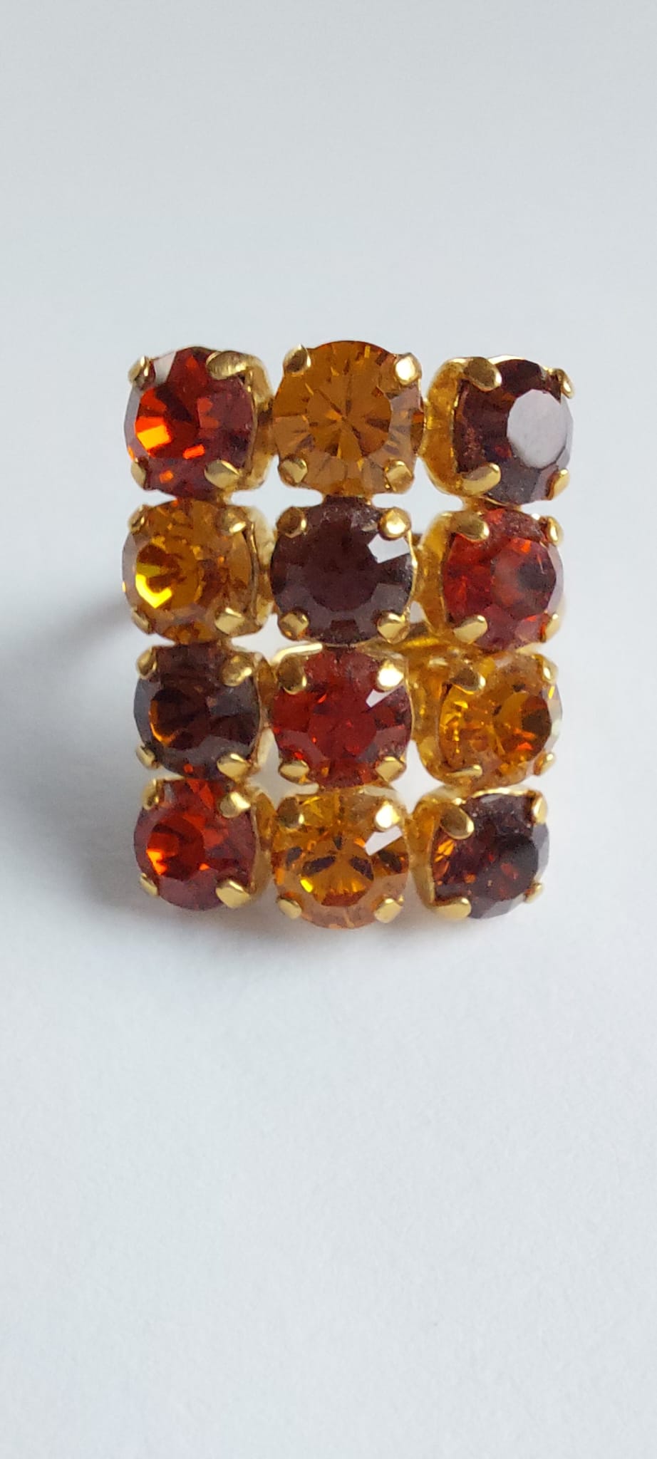 9923 Vintage Ring made with Swarovski Kristallen 25x20mm