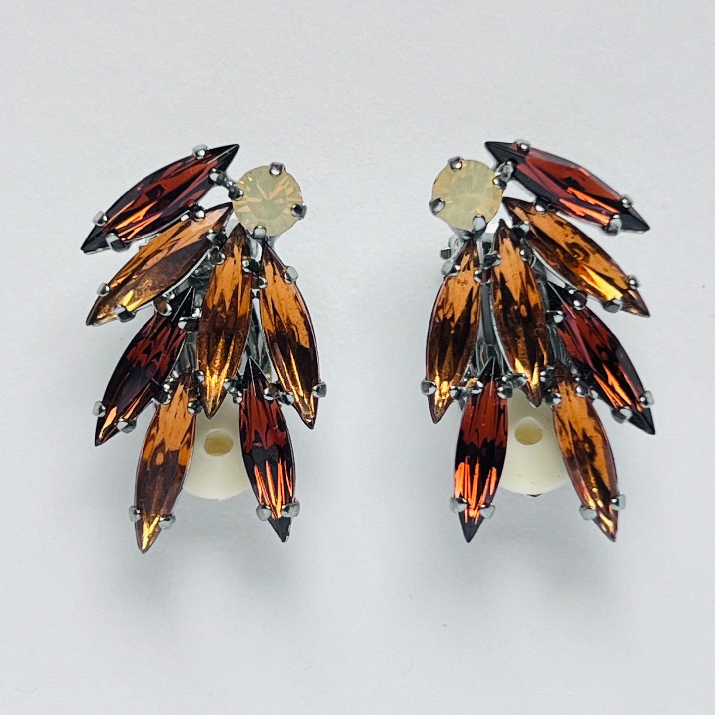 3898 Vintage Ohrclips mit Swarovski-Kristallen 32mm