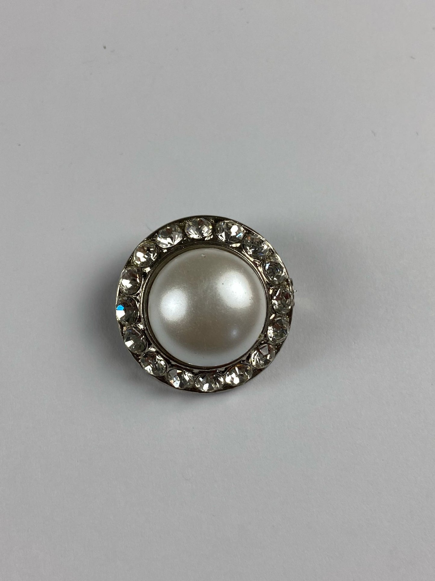 8747 Vintage Swarovski Kristallen Brosche 30mm