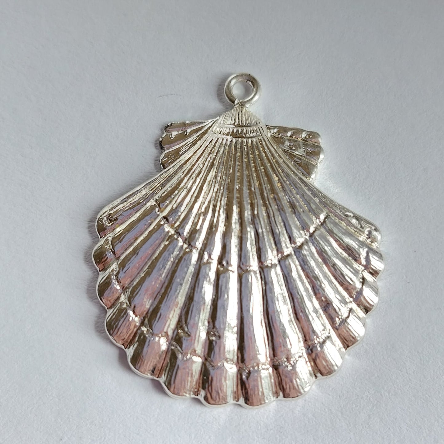 5573 Vintage Muschel Anhänger 35mm