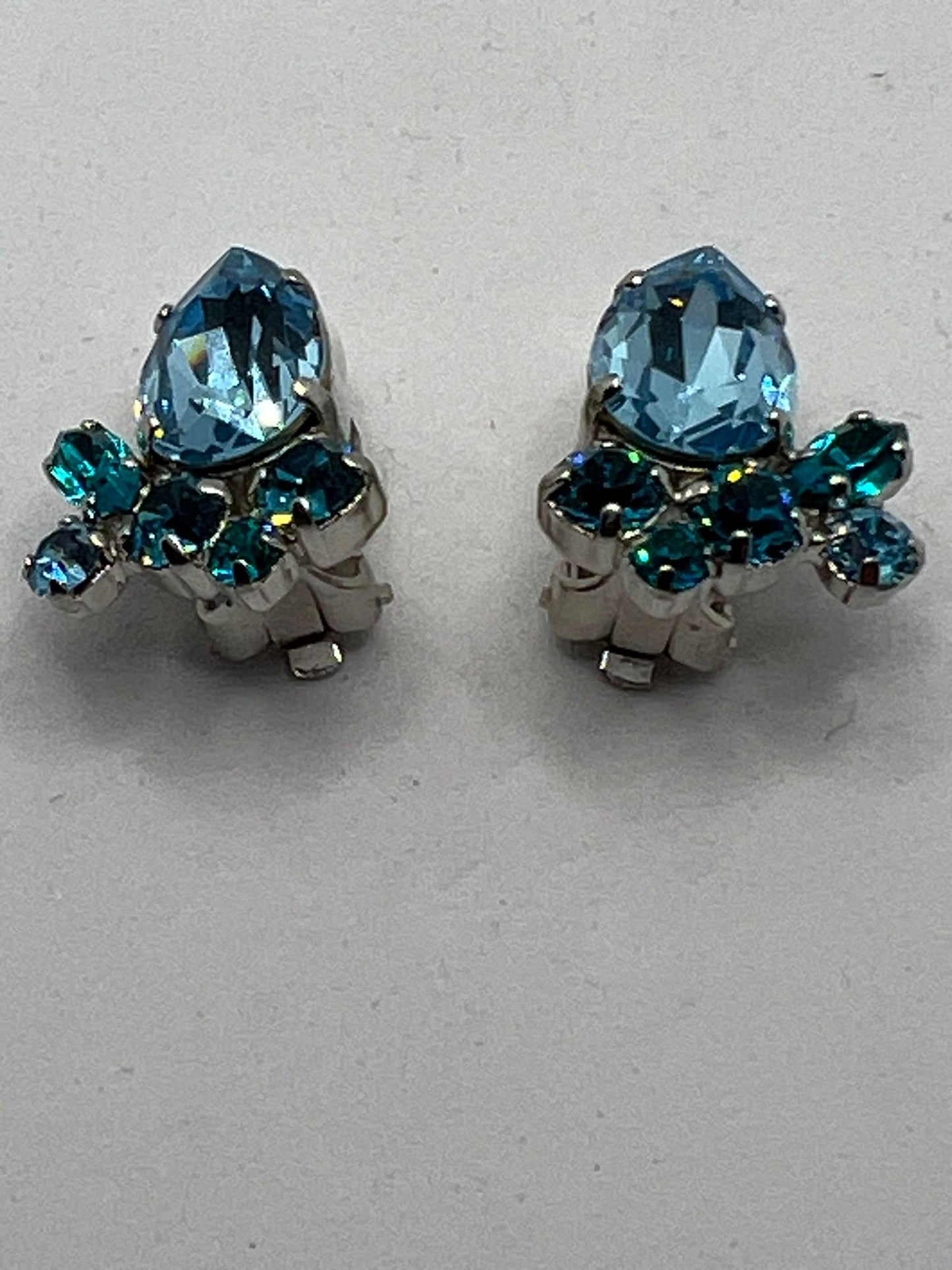 30540 Vintage Swarovski Kristallen Ohrclip 19mm