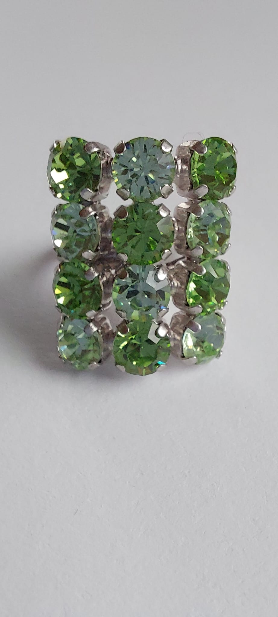 9919 Vintage Ring made with Swarovski Kristallen 25x20mm