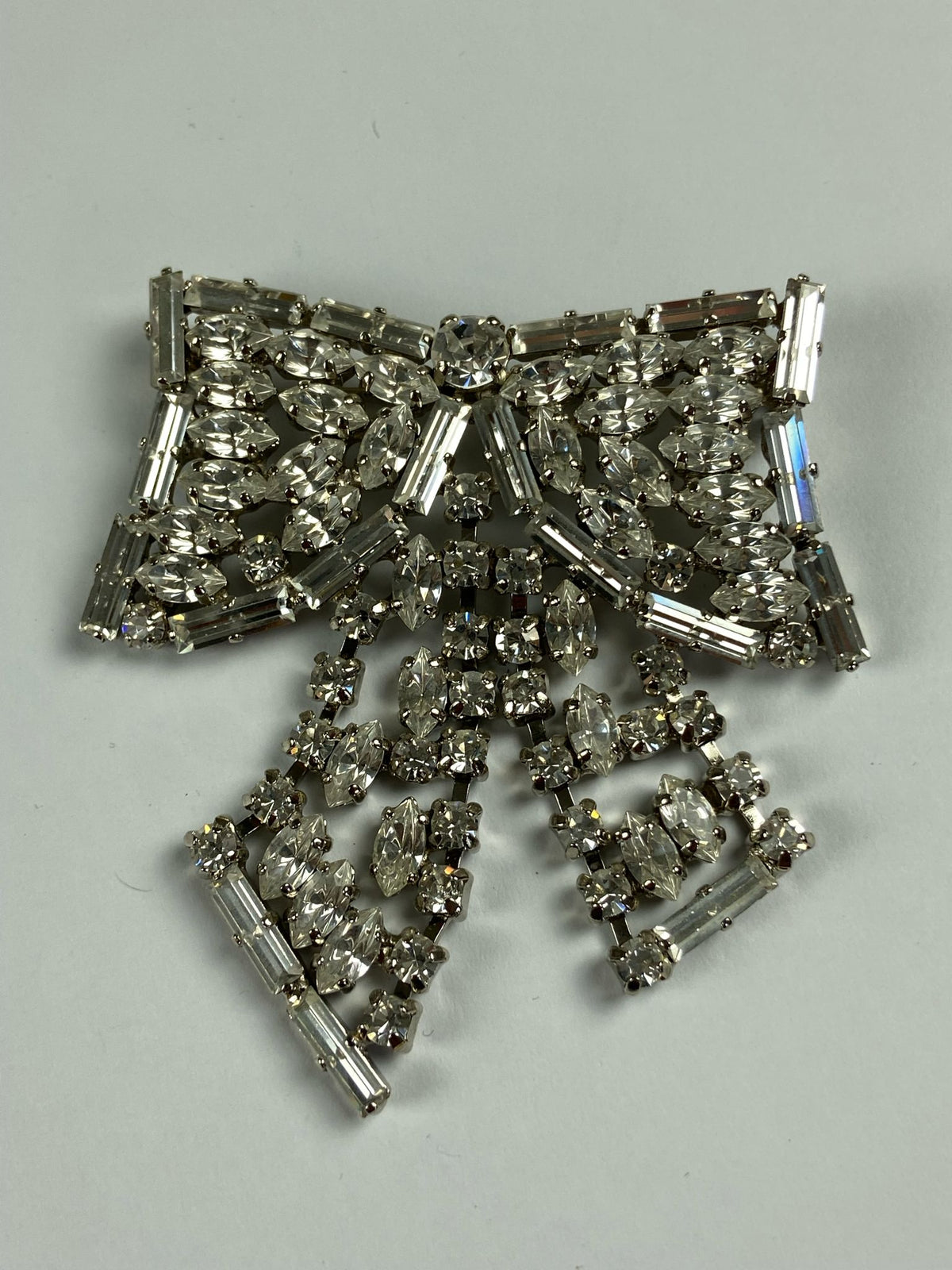 8760 Vintage Swarovski Kristallen Brosche 69mm