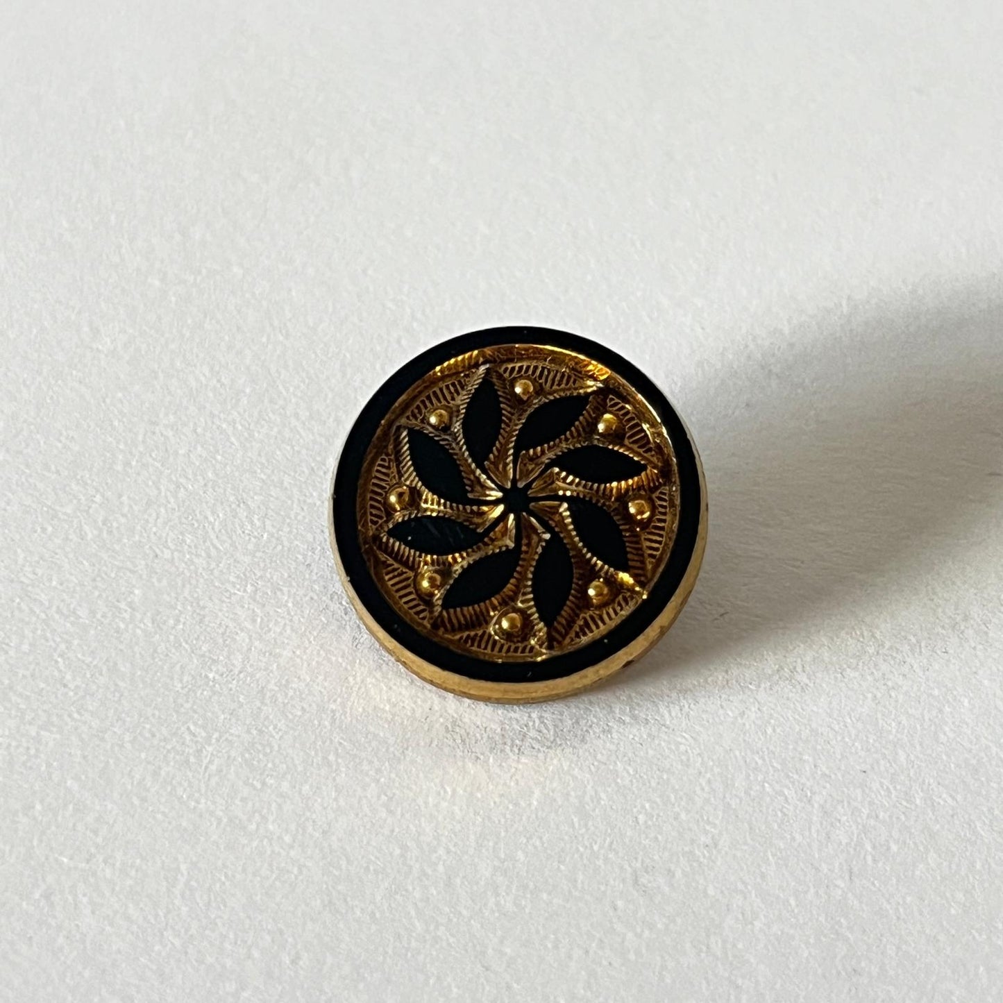 4972 Vintage Knopf 17mm