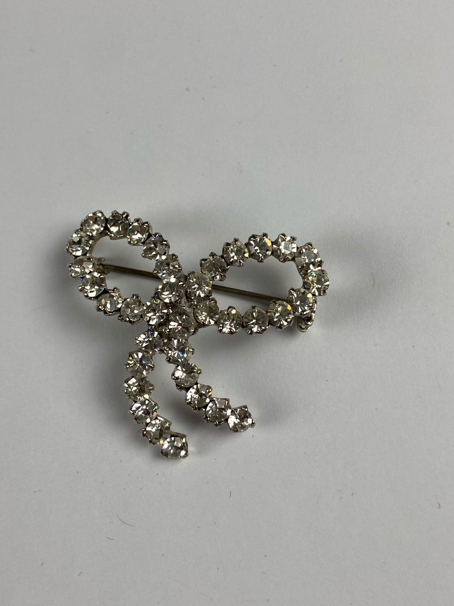 8775 Vintage Swarovski Kristallen Brosche 39mm