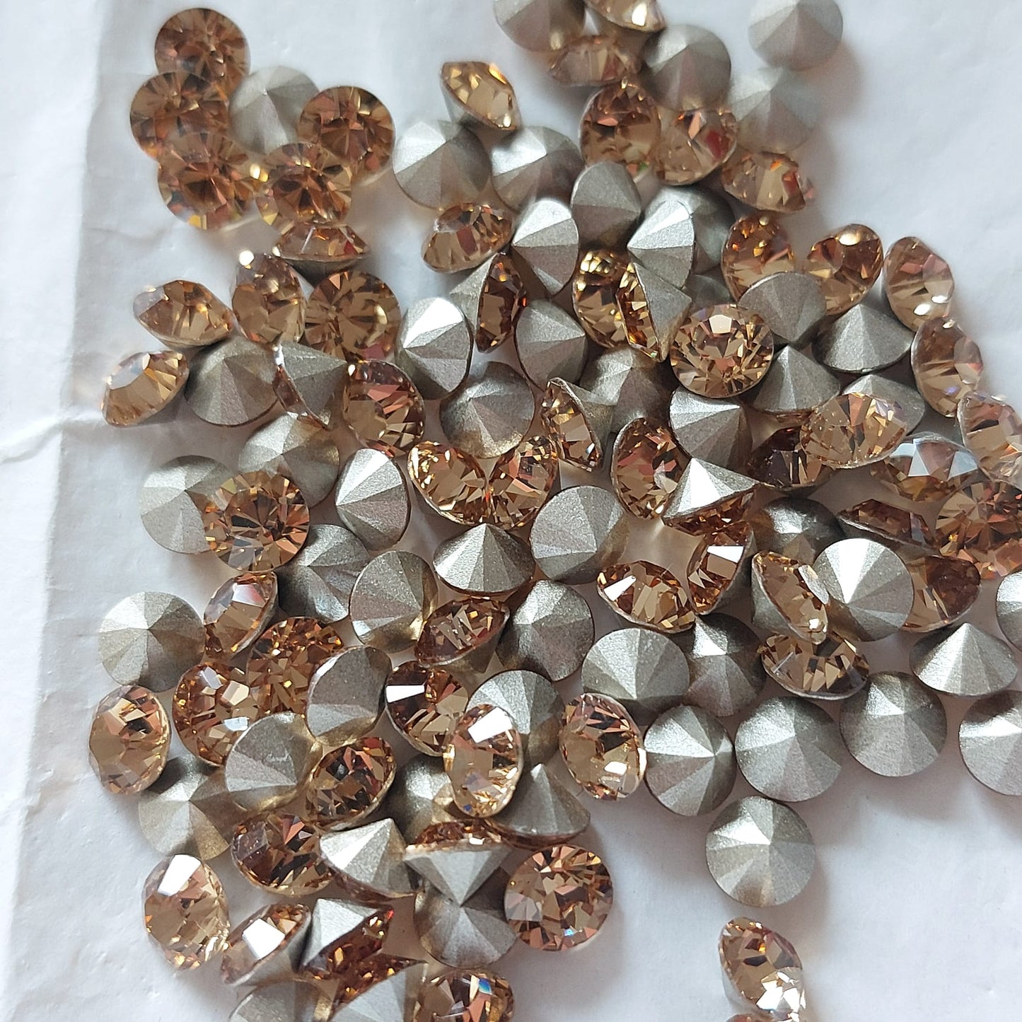 Swarovski® Chaton Light Colorado Topaz SS29