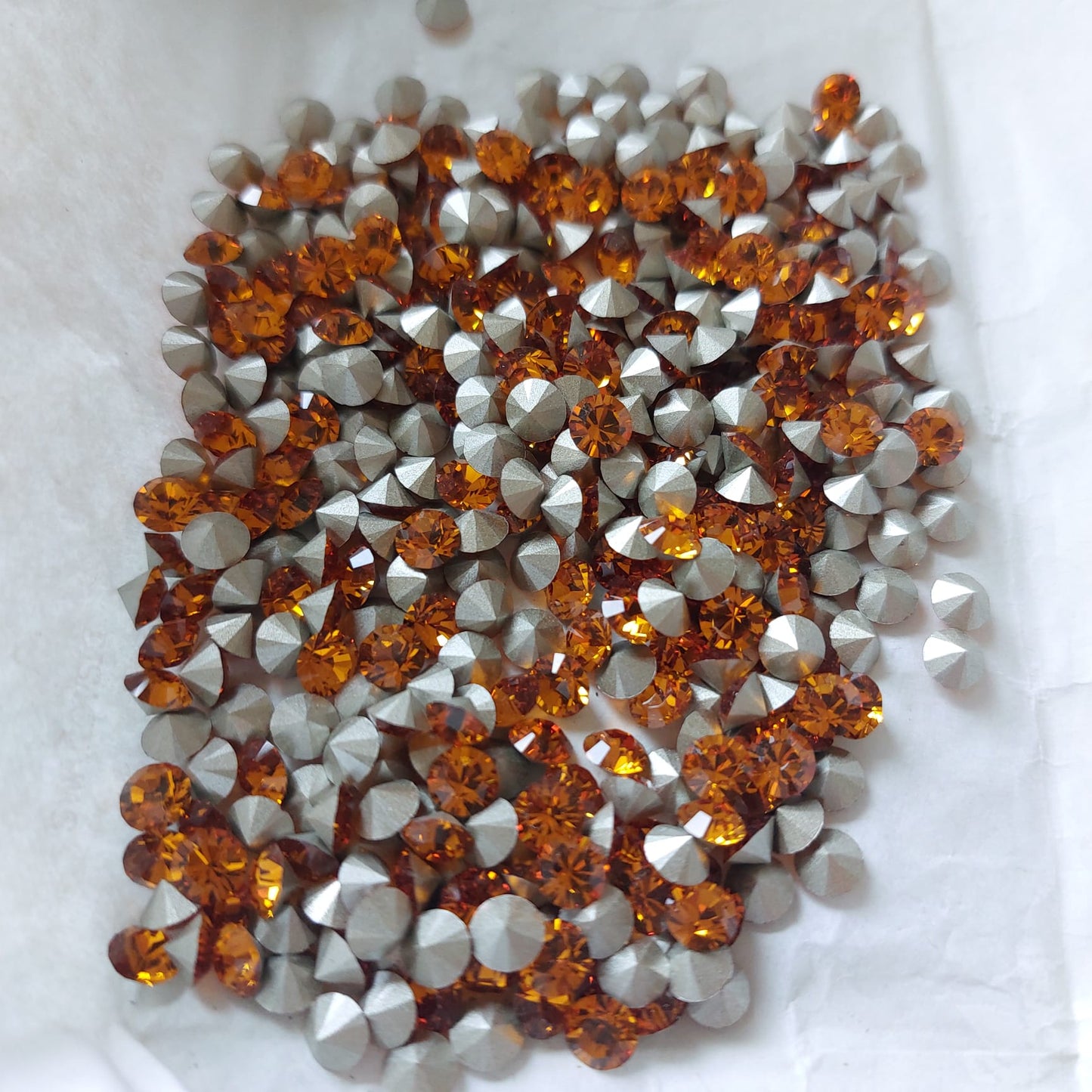 Swarovski® Chaton Topaz SS24