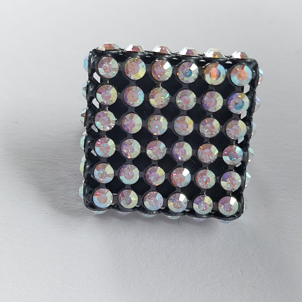 9848 Vintage Ring made with Swarovski Kristallen 25mm