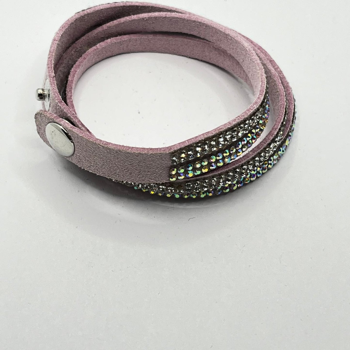 7064 Vintage Swarovski Kristallen Leder Armband mit Ösenknopf 39cm