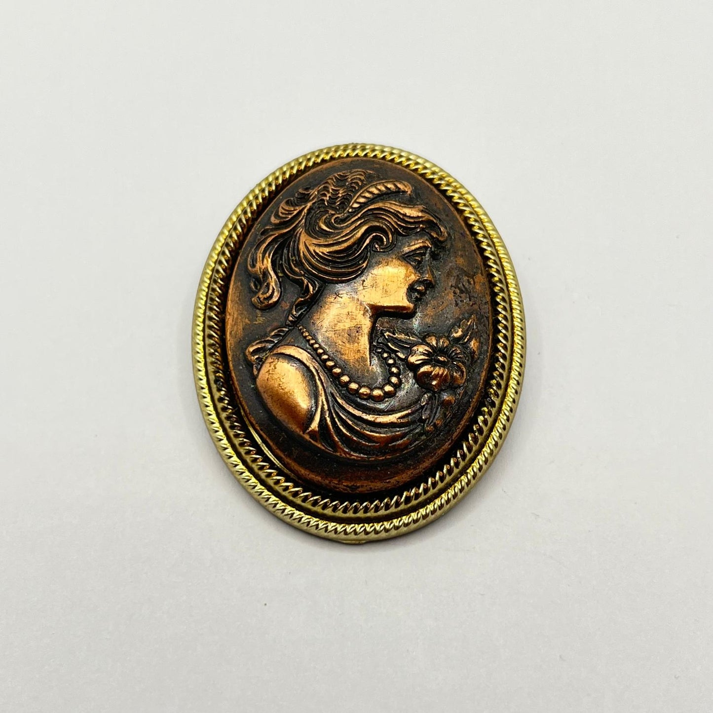 2432 Vintage Kamee Cabochon Schalhalter 46mm