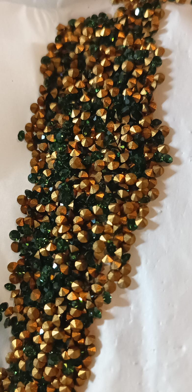 Swarovski® Chaton Vintage Green Turmline Gold Foiled PP21