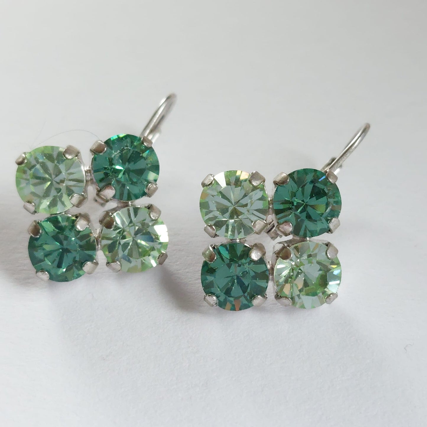 3610 Vintage Ohrringe mit Swarovski Kristallen 25mm