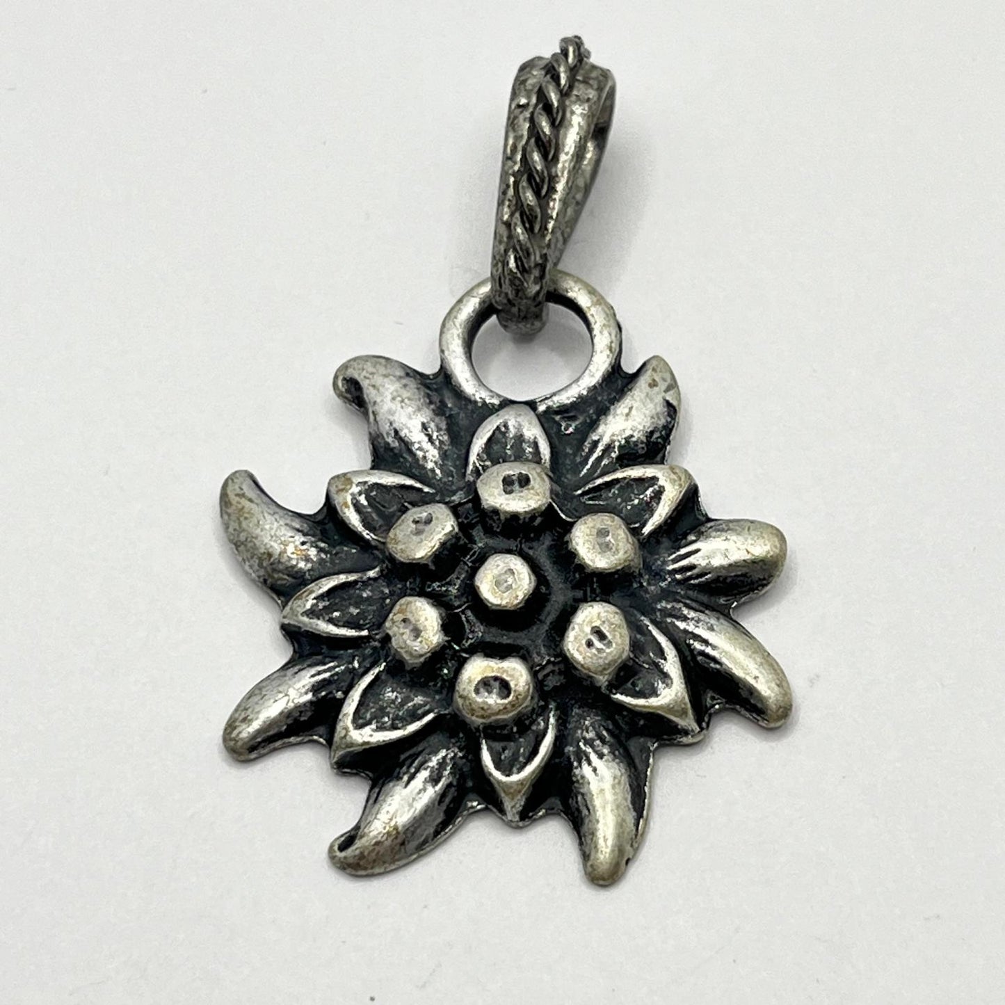 1160 Vintage Trachtenschmuck Kettenanhänger Edelweiß 50mm