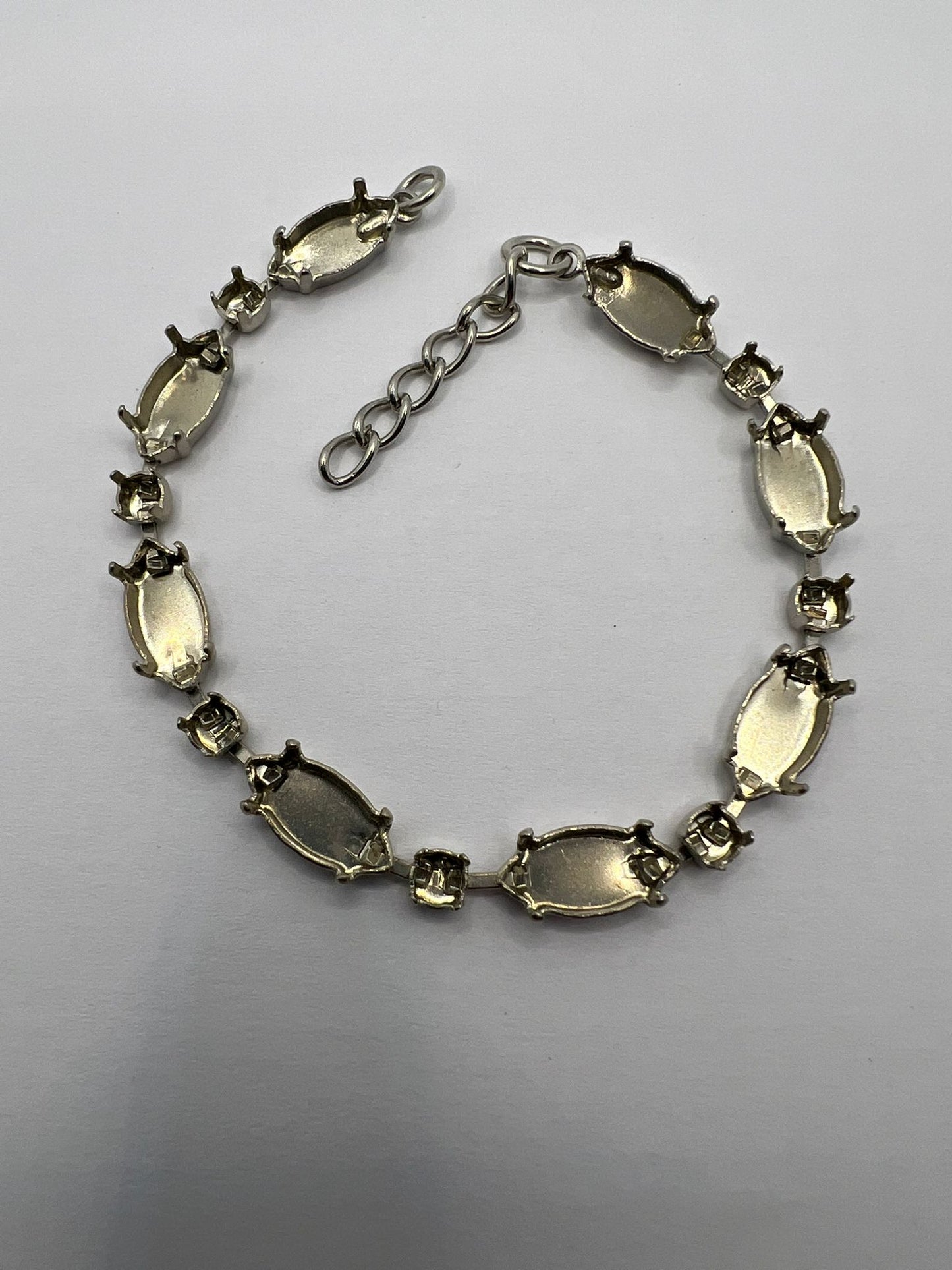 7080 Vintage leerer Armband zum Befüllen mit Swarovski Kristallen 17cm