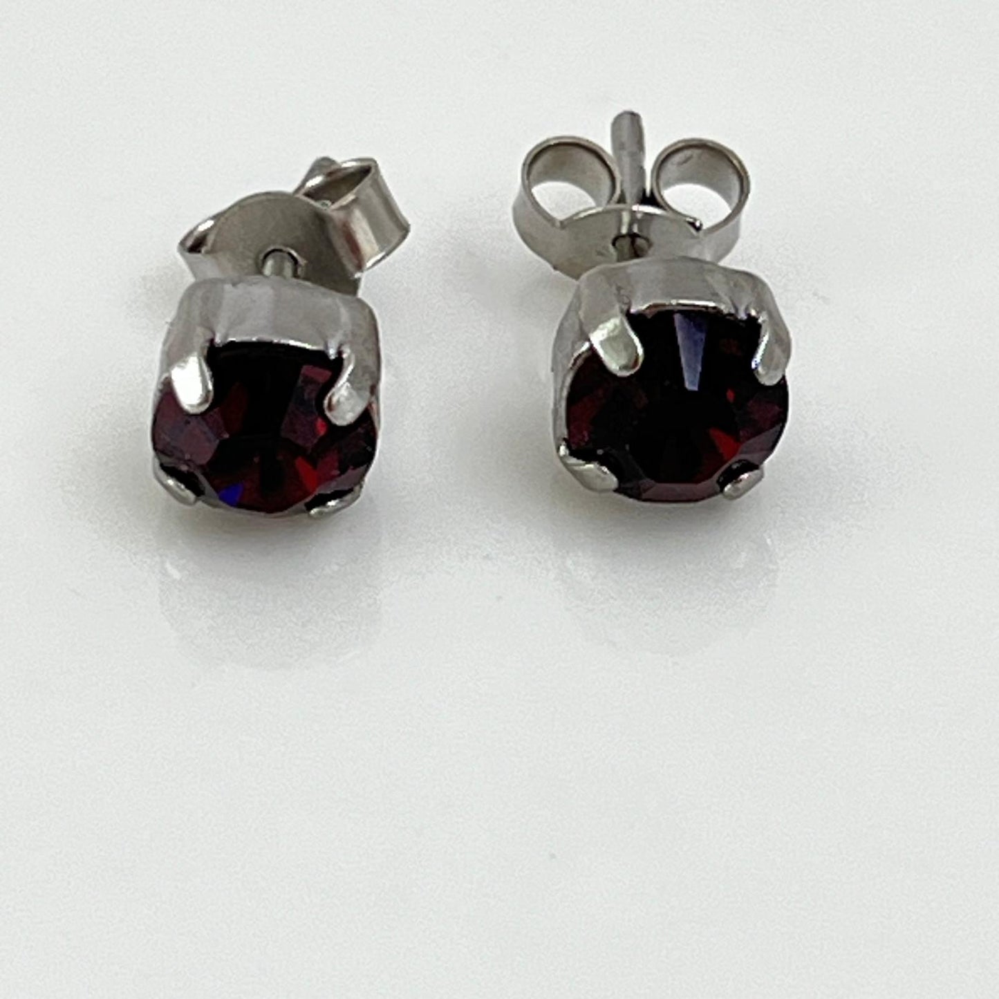 30329 Vintage Swarovski Kristallen Ohrstecker 5mm