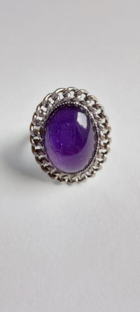 9927 Vintage Ring made with Swarovski Kristallen 25x20mm