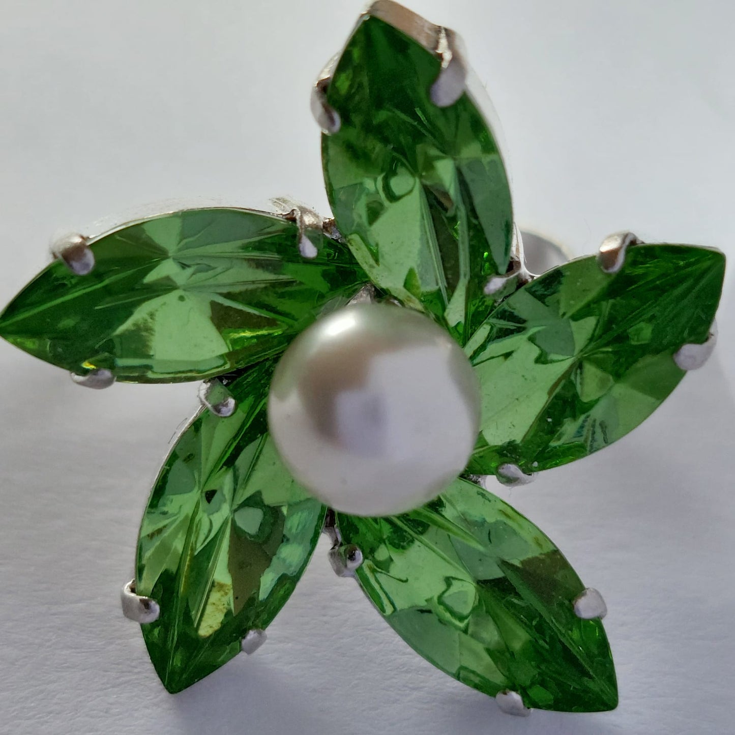 9841 Vintage Ring made with Swarovski Kristallen 30mm