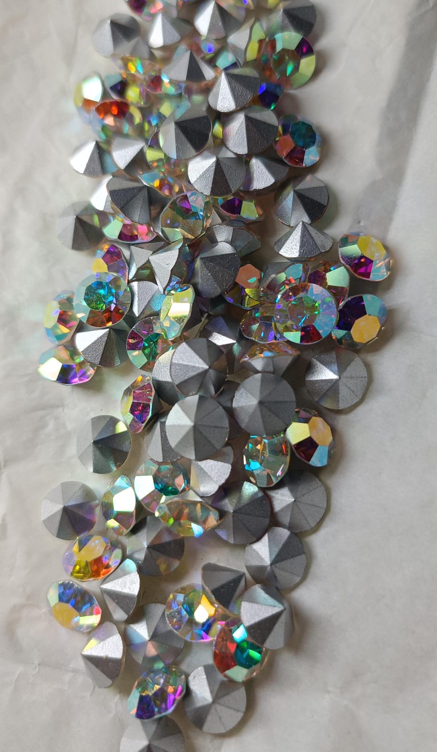 Swarovski® Chaton Vintage Aurore Boreale Silver Foiled SS25