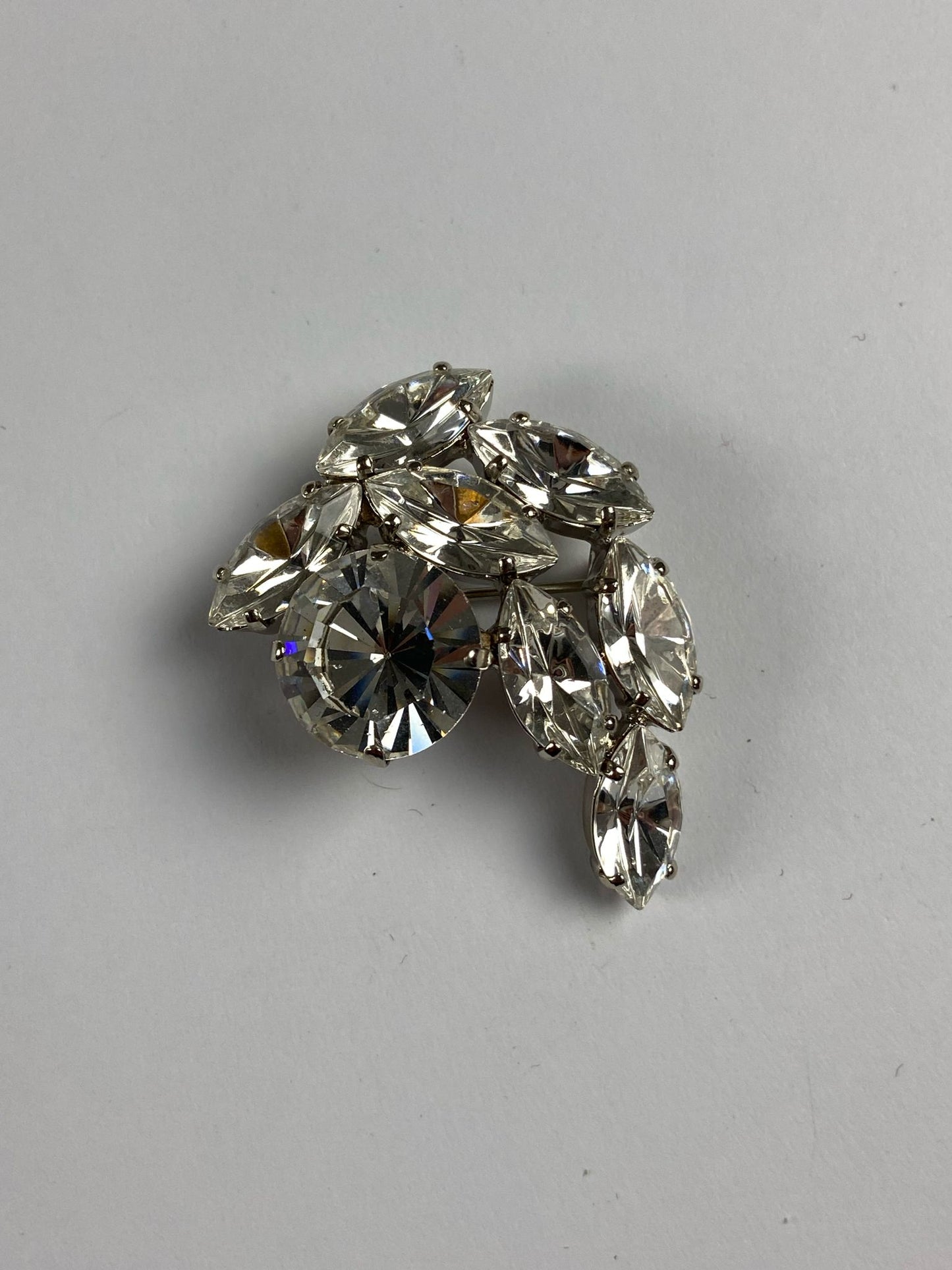 8768 Vintage Swarovski Kristallen Brosche 40mm