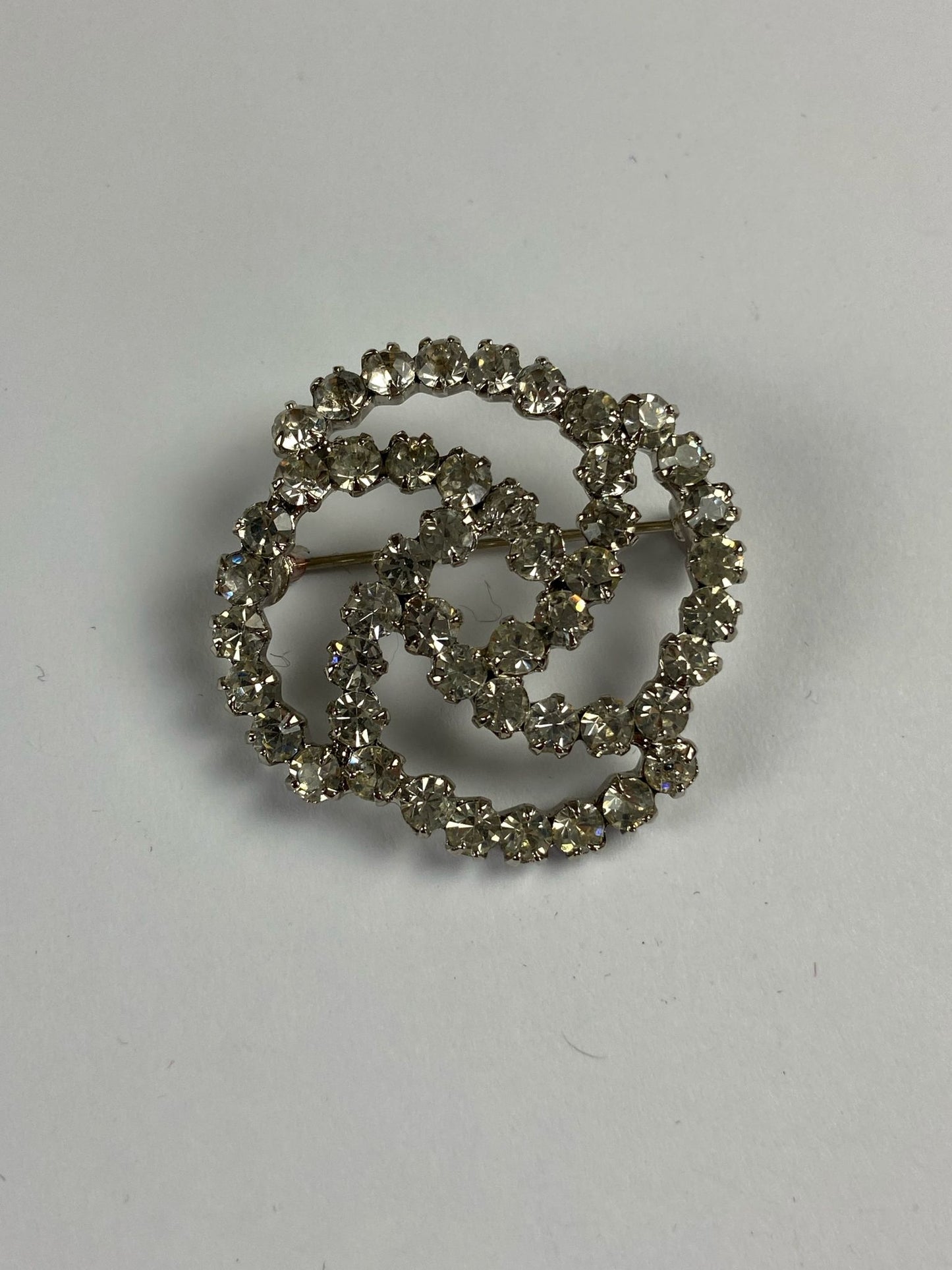 8780 Vintage Swarovski Kristallen Brosche 36mm