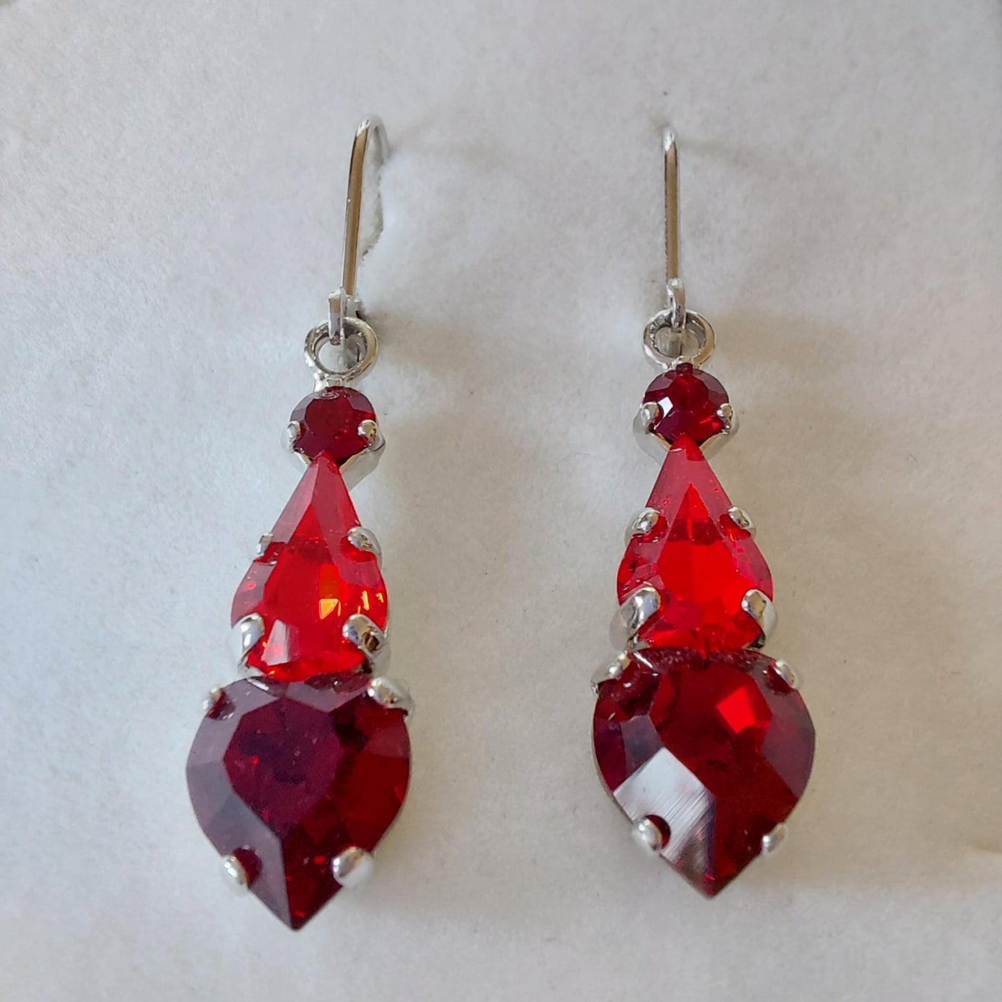 3816 Vintage Earring mit Swarovski Crystals