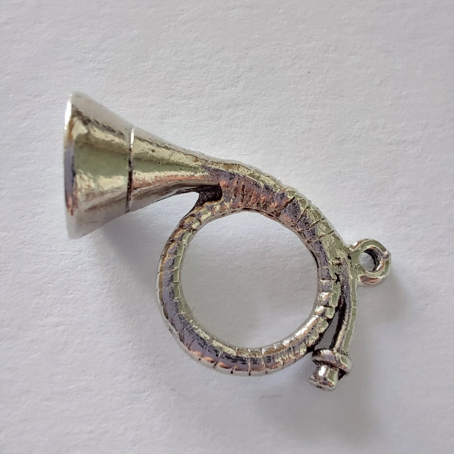 Waldhorn Trachtenanhänger 30x16mm