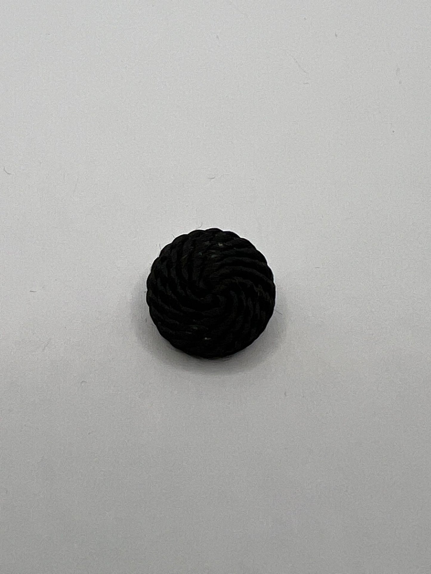 4734 Vintage Knopf 16mm