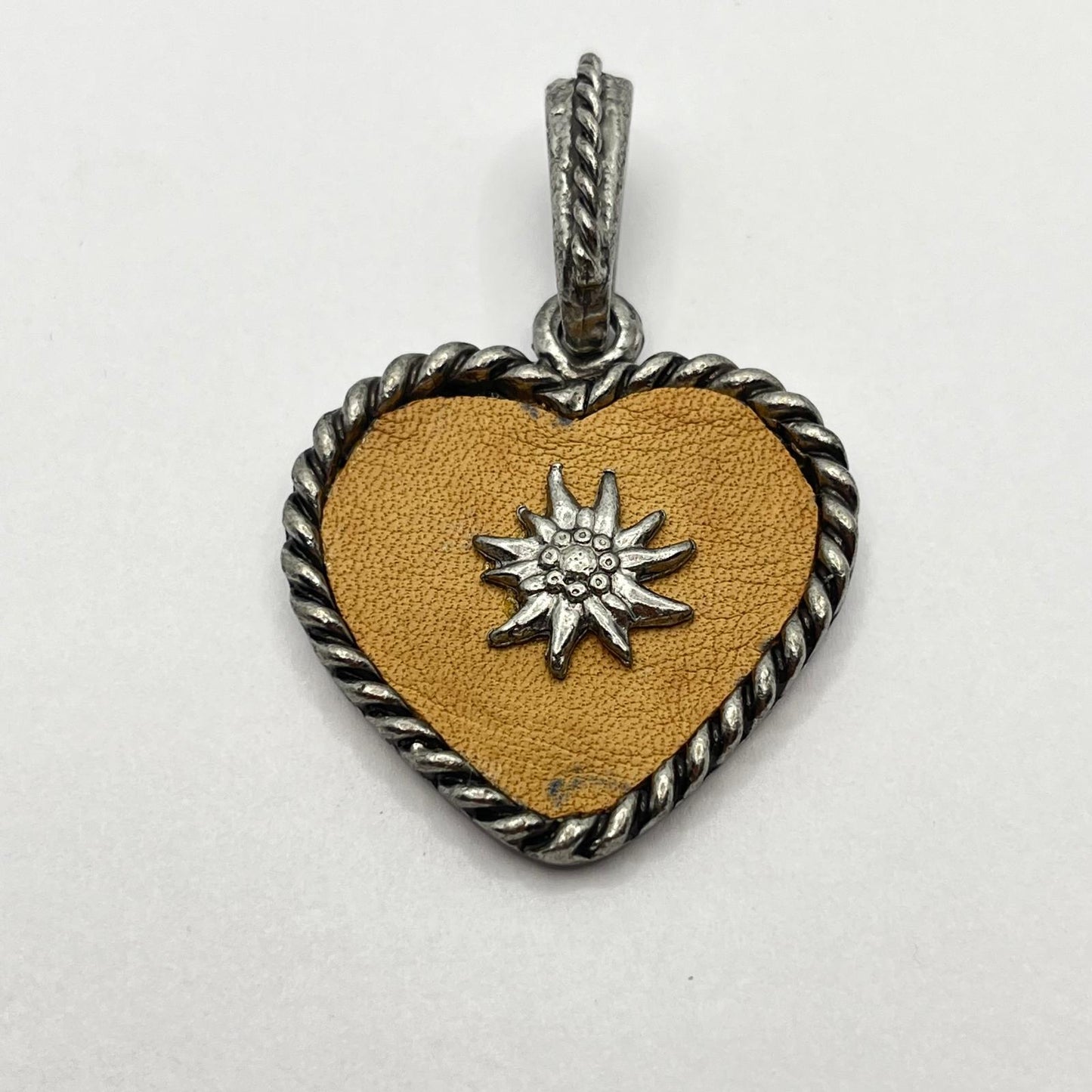 1144 Vintage Trachtenschmuck Kettenanhänger Edelweiß 52mm