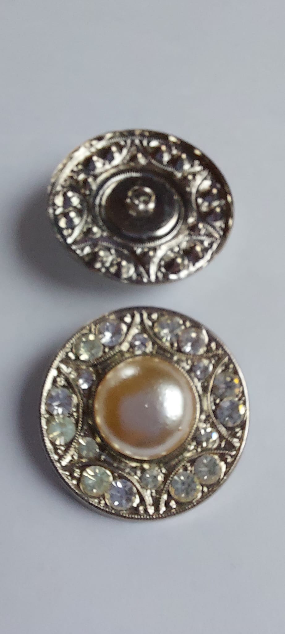 4024 Knöpfe mit Swarovski Kristallen und Swarovski Cabochon 22mm