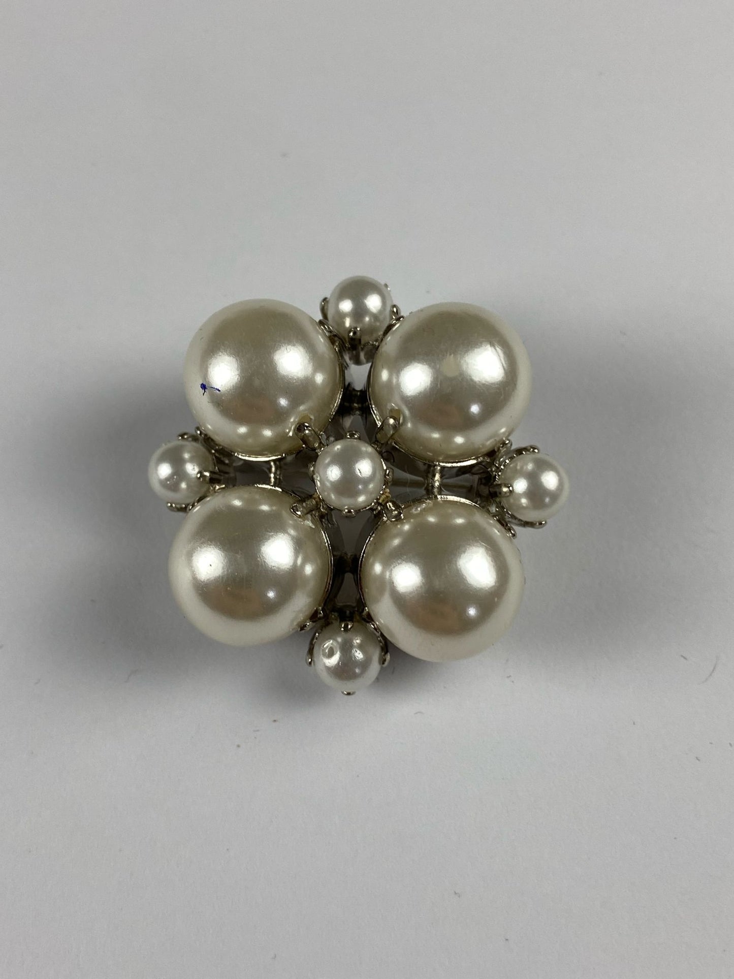 8717 Vintage Swarovski Kristallen Brosche 37mm