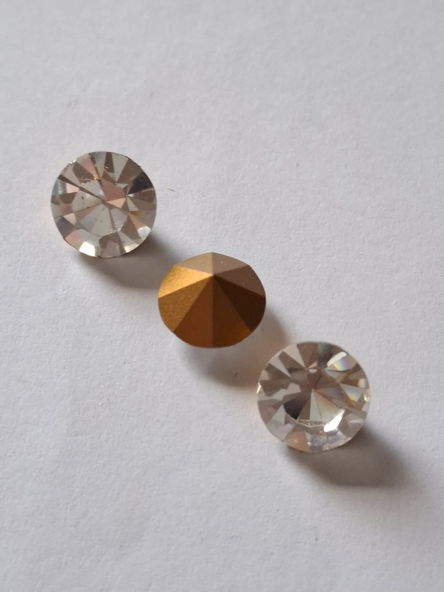 Swarovski® Chaton Vintage Crystal Gold Foiled SS45