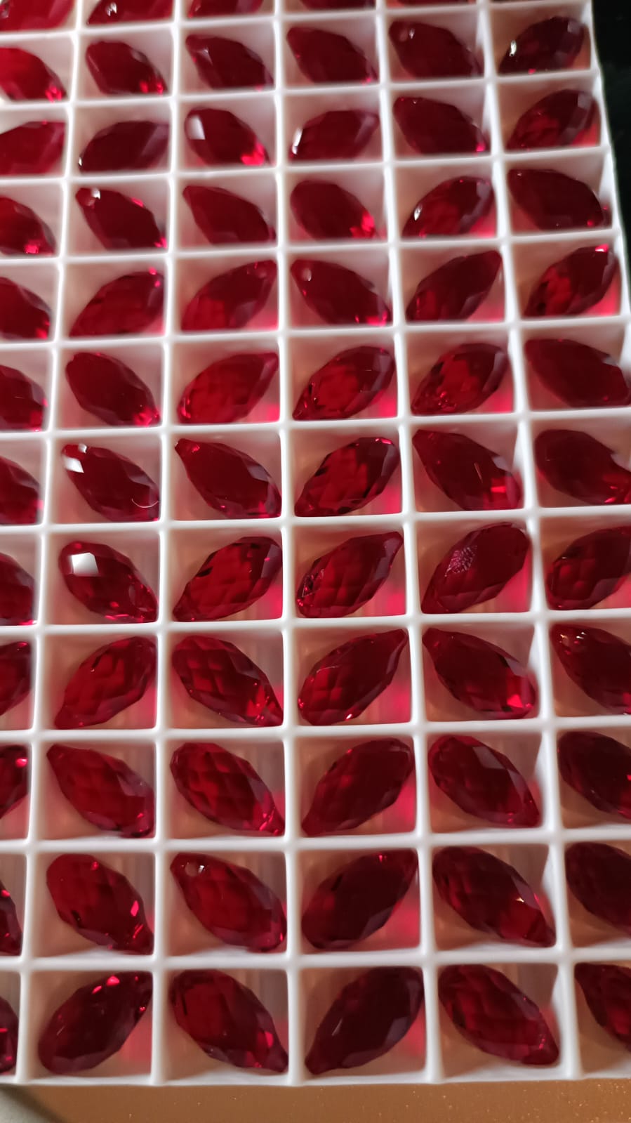 Swarovski® Anhänger Briolette Siam 13x6.5mm